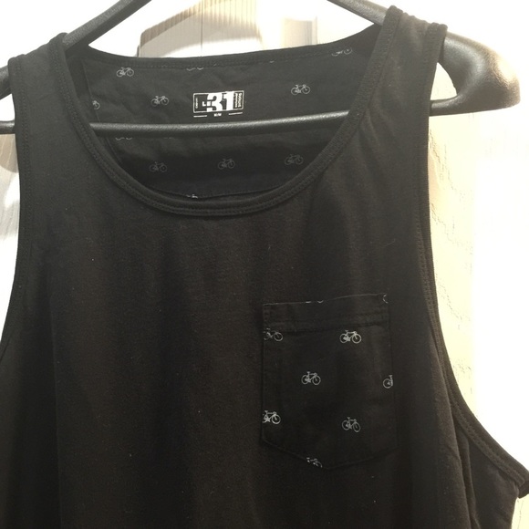 Le31 Tank Top - Picture 5 of 6